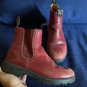 Womens 1442 ruby red blundstone boots